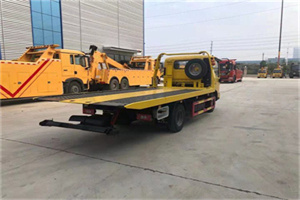 凯里非事故拖车